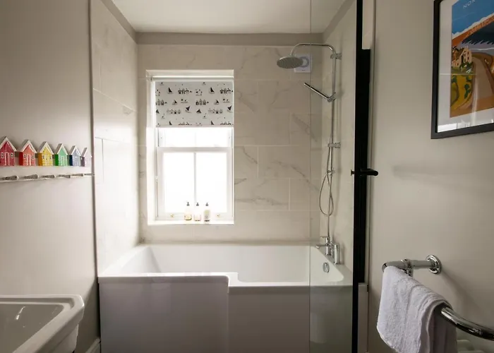 Church St. Retreat, * Filey